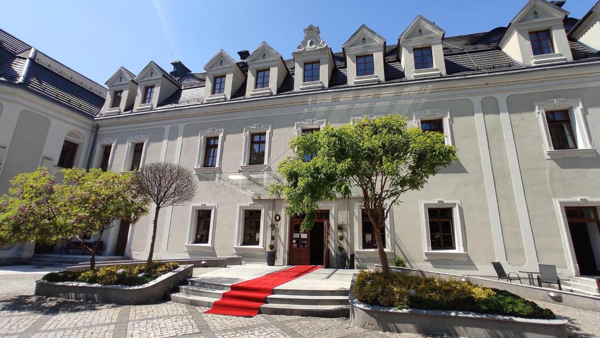 Hotel Zamek Люблінєц Екстер'єр фото